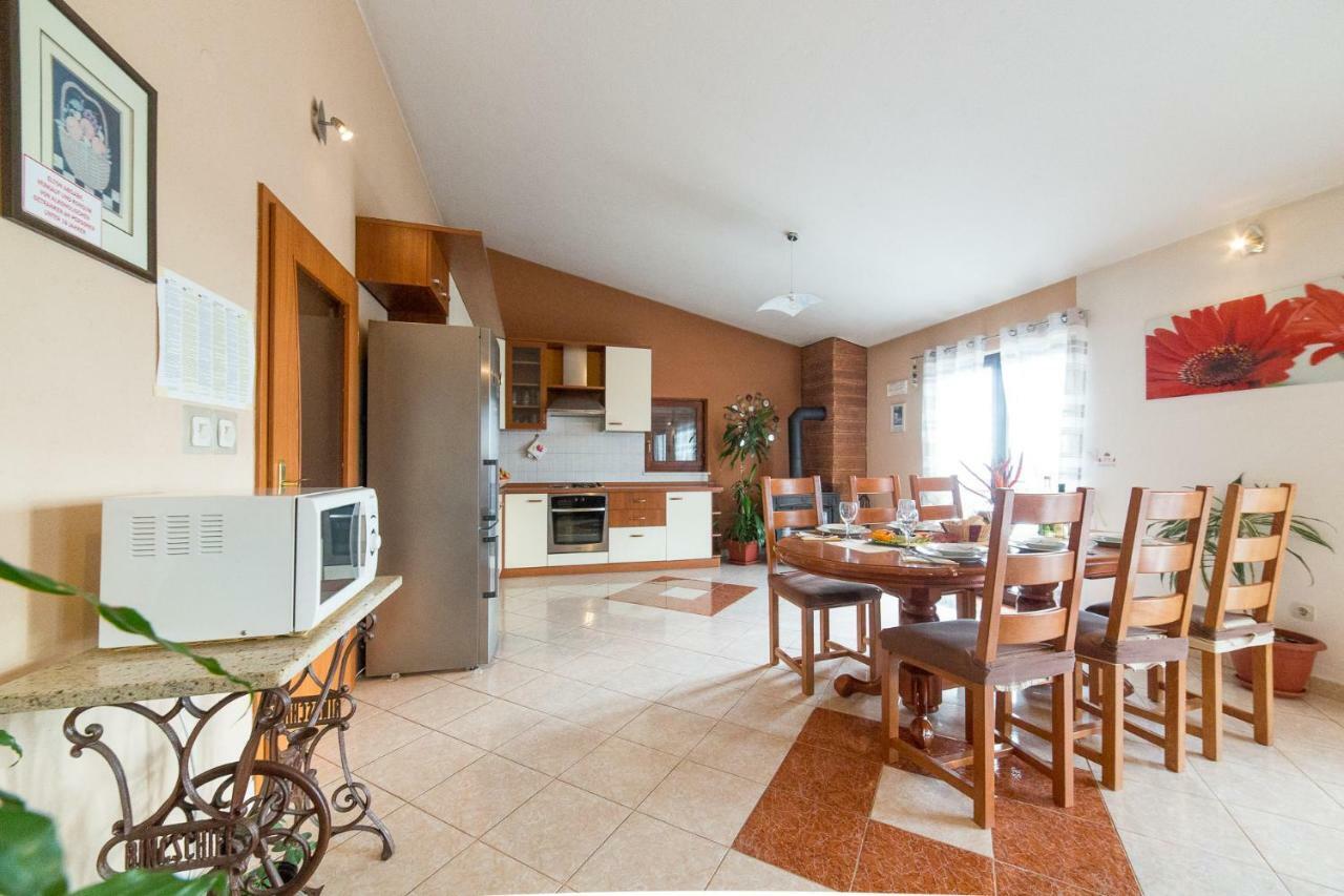 Villa Marica Kaštela エクステリア 写真